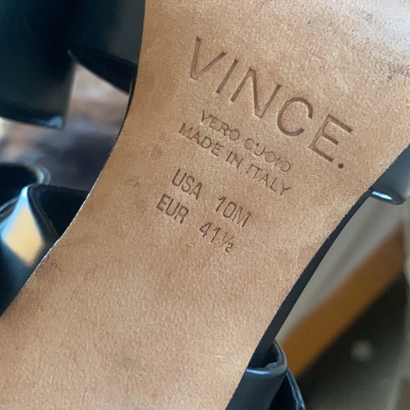 ❌SOLD❌Vince Capri Black Leather Point-Toe Heel (10) - Picture 6 of 9